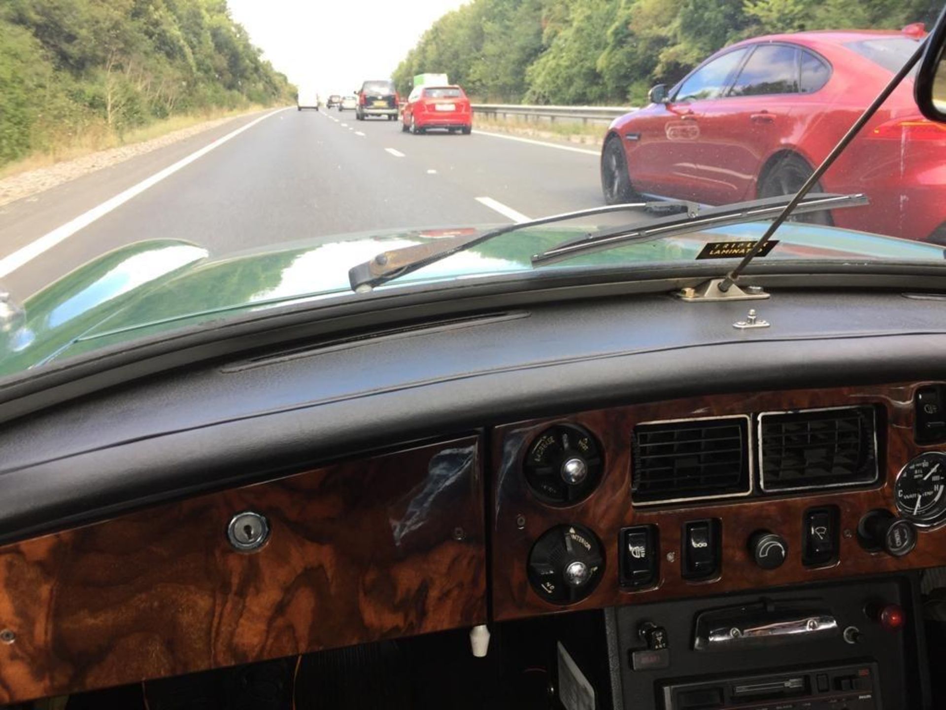 A 1974 MGB Roadster Registration number JPM 781N V5C British racing green Black leather interior - Image 8 of 40