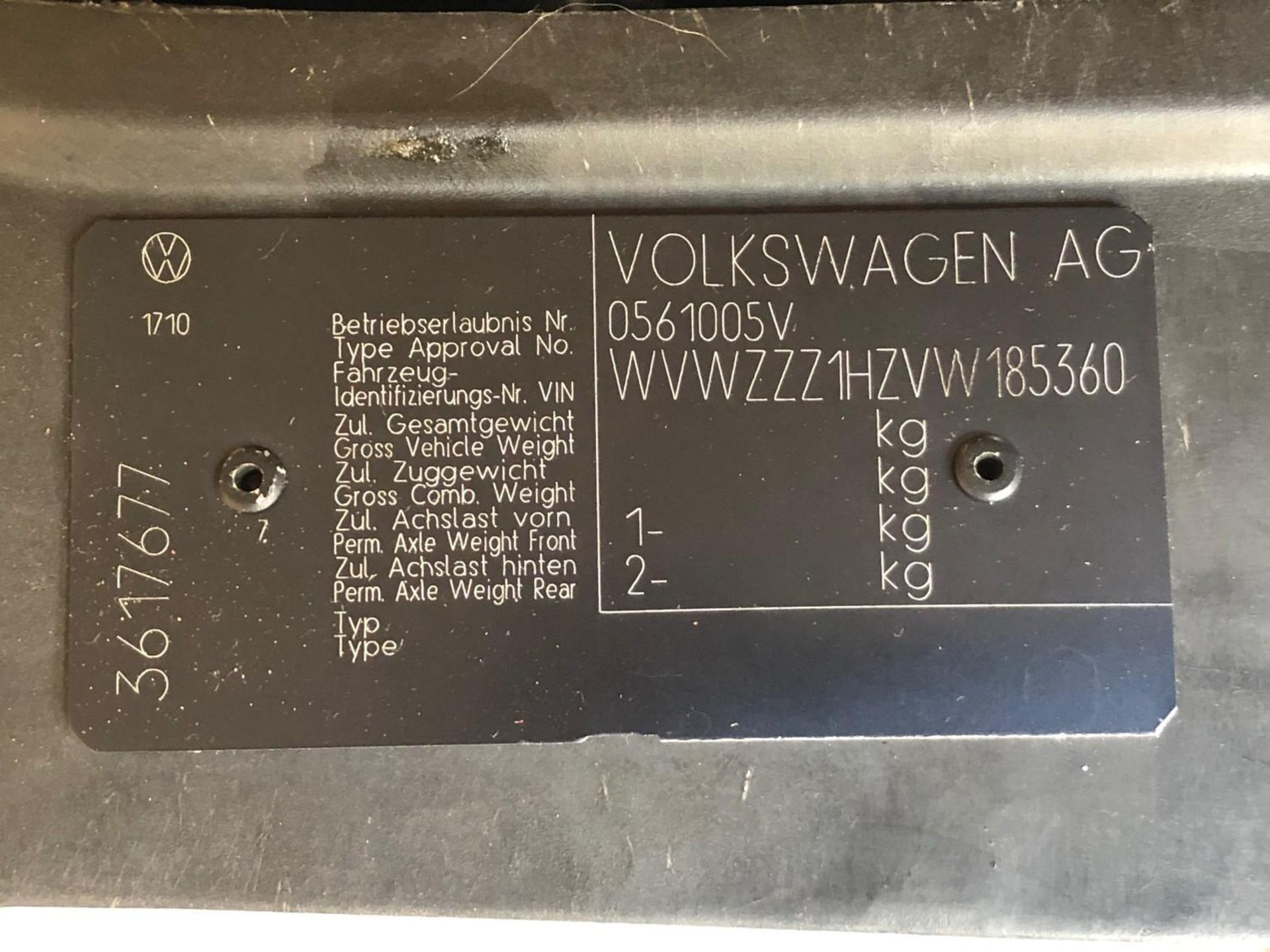 A 1996 VW Golf GTI Registration number A20 EJY Chassis number WVWZZZ1HZVW185360 Engine number - Image 25 of 55