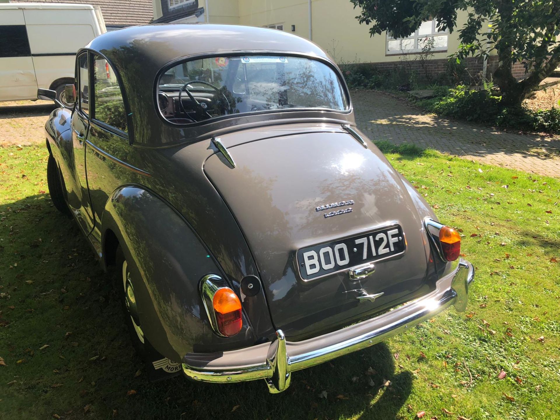 A 1968 Morris Minor 1000 Registration number BOO 712F Rose Taupe with a red interior - Image 10 of 21