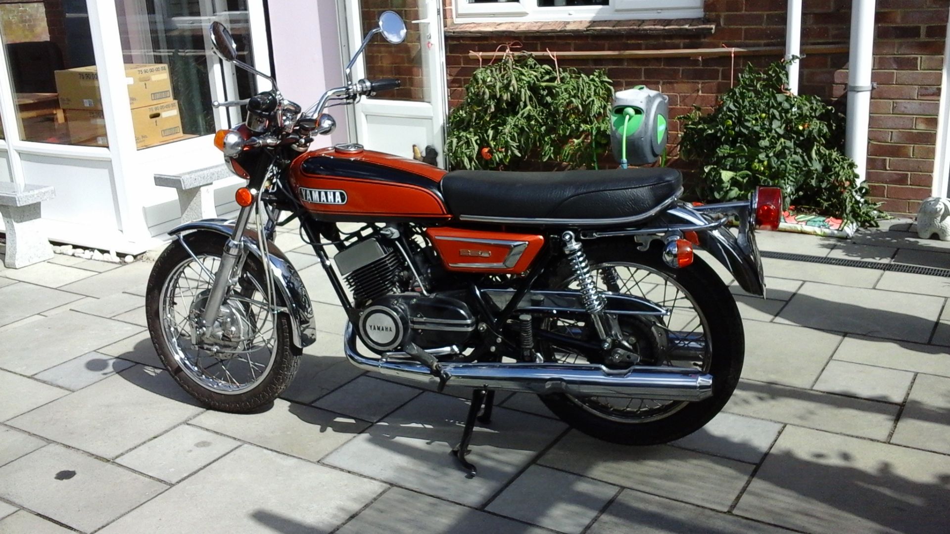 A 1971 Yamaha YR5 Frame number R5-034046 Engine number R5-034046 Original machine with some - Image 2 of 4