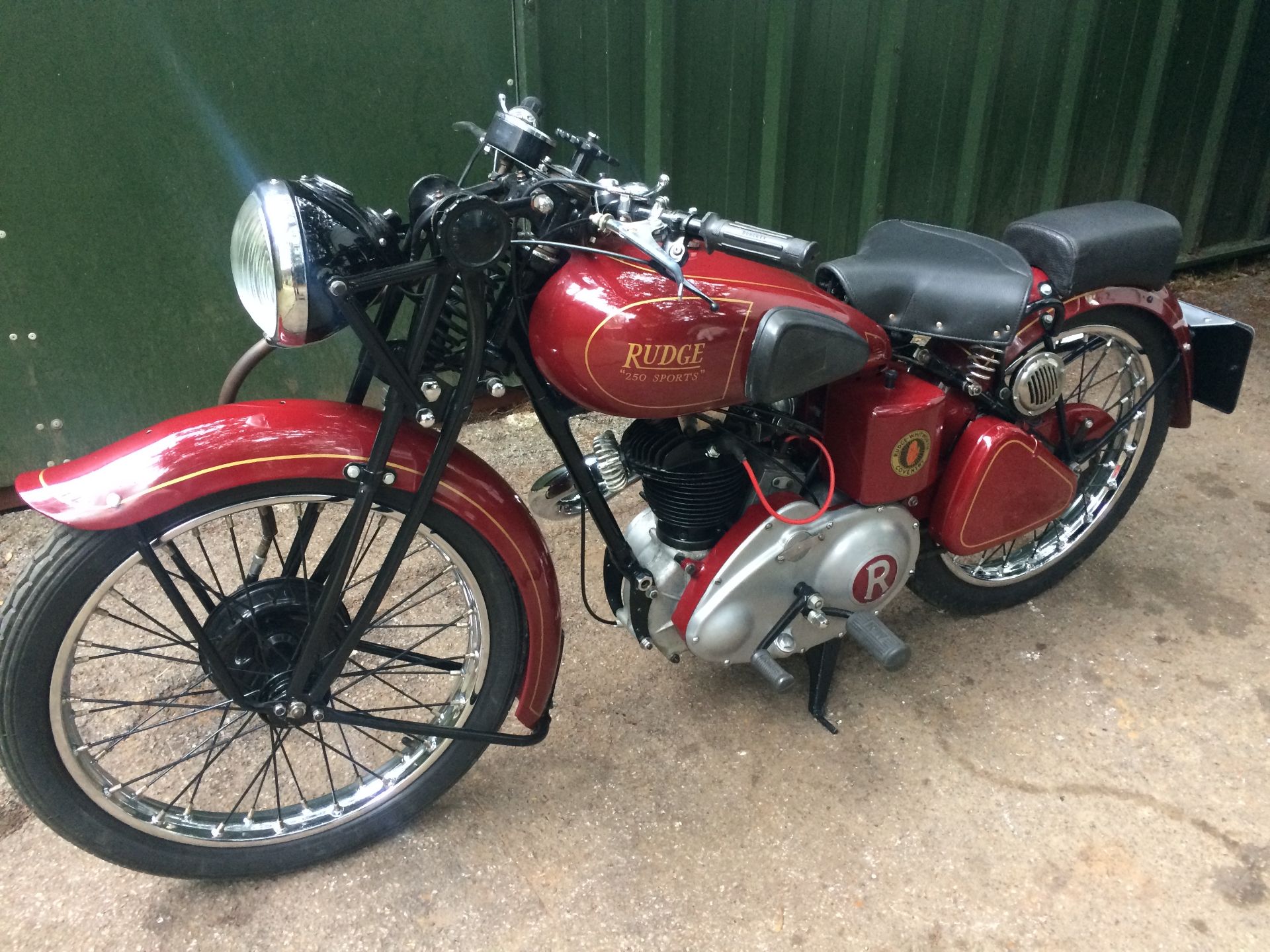 A 1938 Rudge 250 Sports Registration number EUL 54 (transferrable) Frame number 178 Engine number - Image 2 of 11