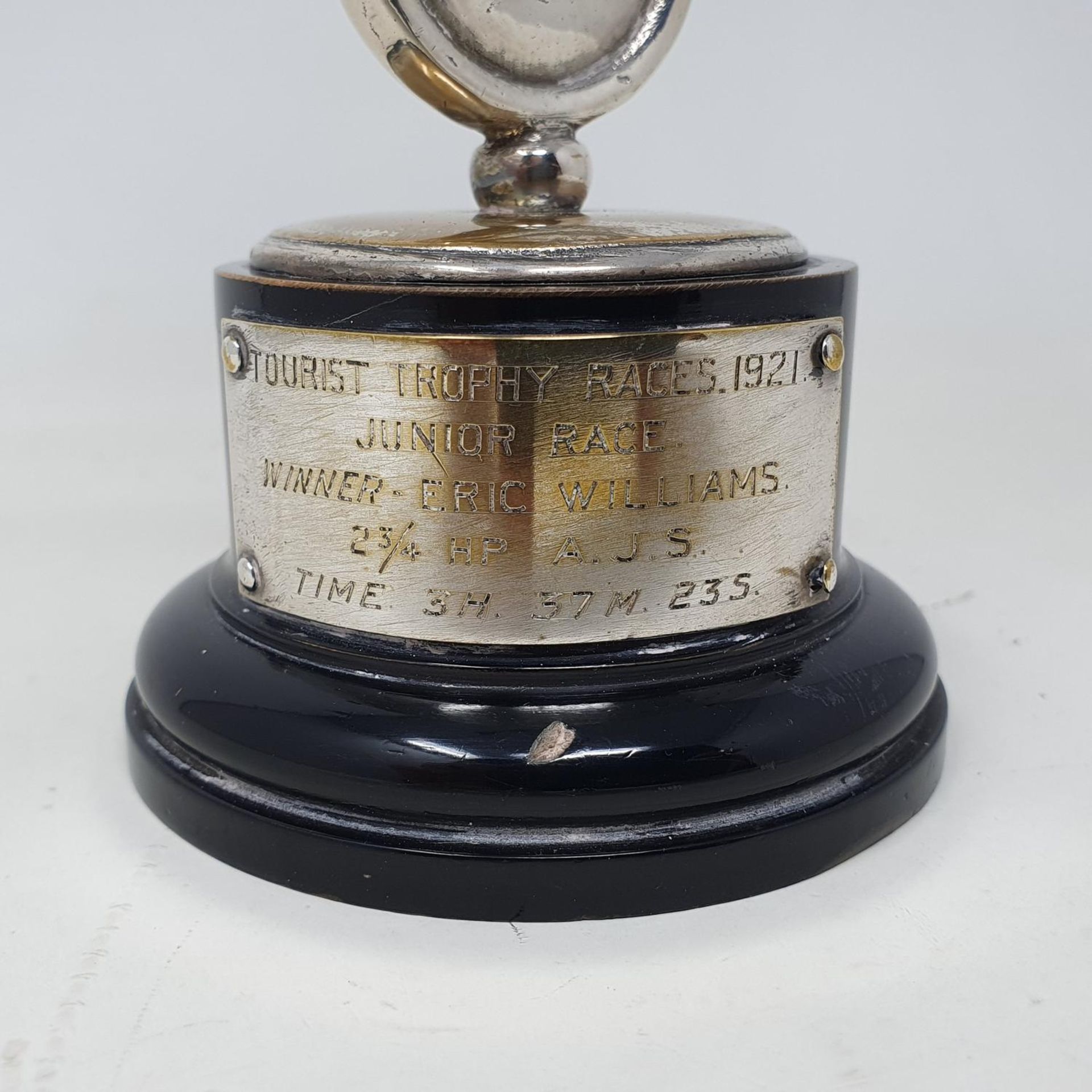 An Isle of Man TT silver replica trophy, the plaque inscribed 'TOURIST TROPHY RACES 1921 JUNIOR RACE - Image 4 of 4