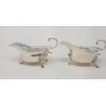 A pair of George V silver sauceboats, Chester 1913, 10.5 ozt