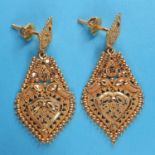 A pair of Indian gold earrings, 12 g