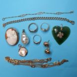 A 9ct gold signet ring, a heart shaped jade pendant with yellow metal mounts, a cameo brooch, and
