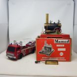 A Mamod steam engine, No. S.E.3, boxed, and Tonka fire engine (2)