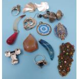 Assorted costume and other jewellery