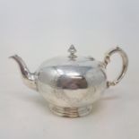 A Victorian silver teapot, London 1870, 21.0 ozt As Requested