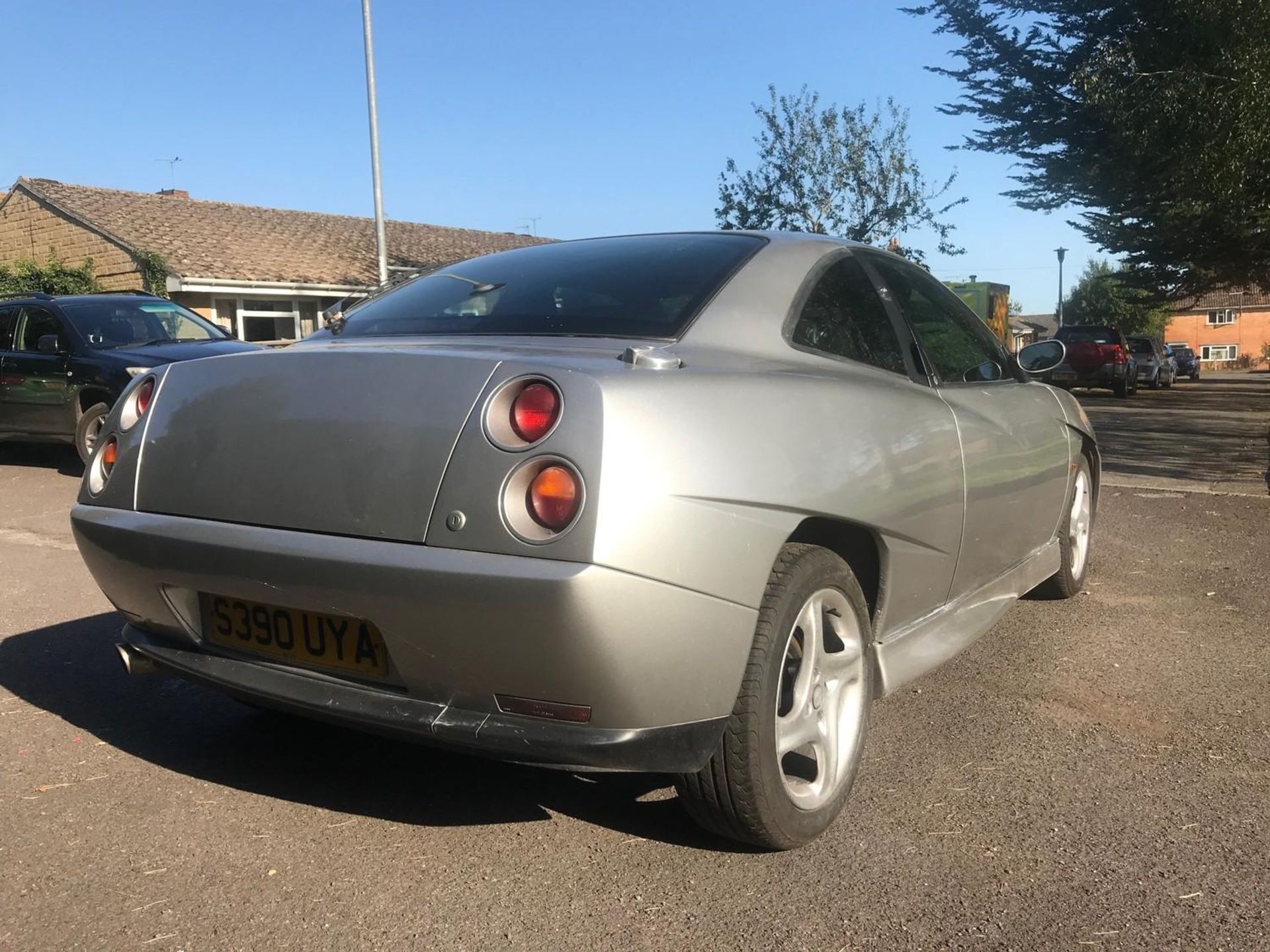 A 1998 Fiat Coupe 20V Turbo Registration number S390 UYA Grey Vehicle location: Yeovil All lots in - Image 7 of 37