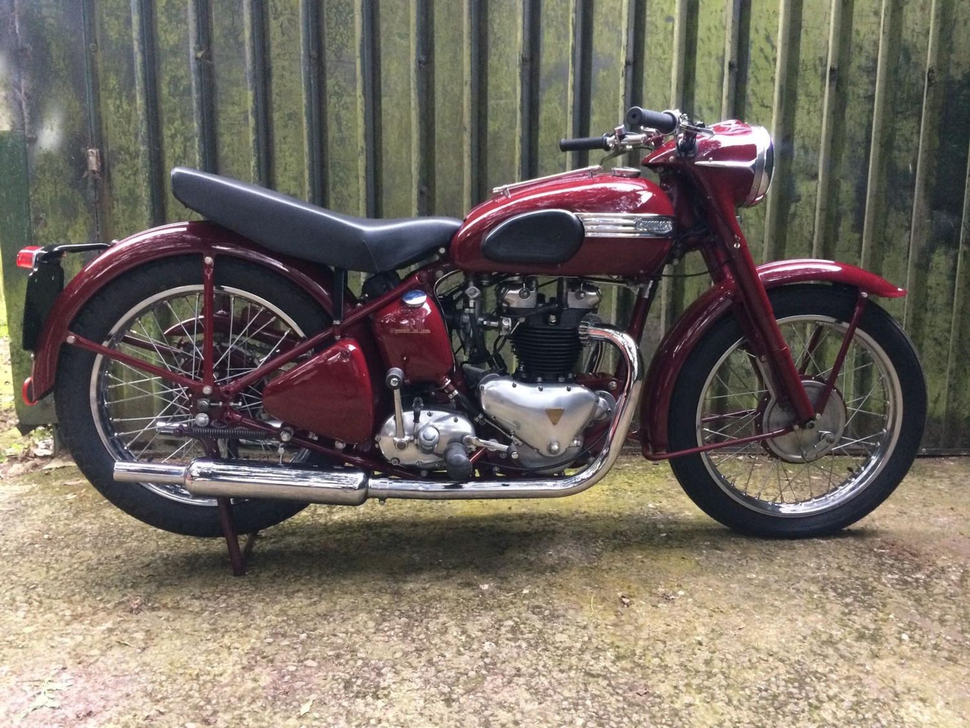 A 1952 Triumph Speed Twin Frame number 31900 Engine number 5T31900 Registration XVV 192 Supplied new