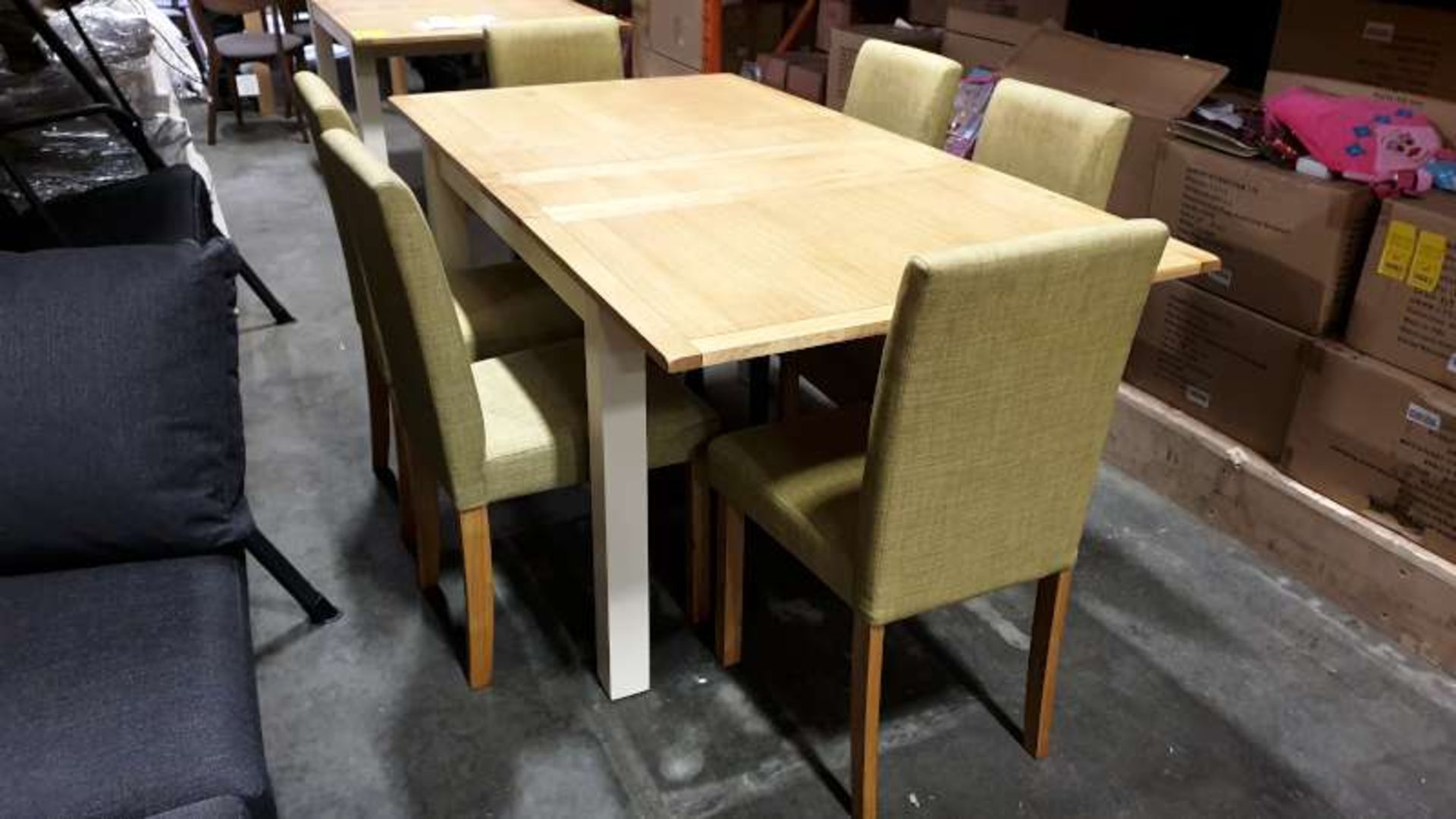 BRAND NEW BOXED HARROGATE TWO TONE EXTENDING DINNING TABLE WITH 6 X CHAIRS IN 5 BOXES