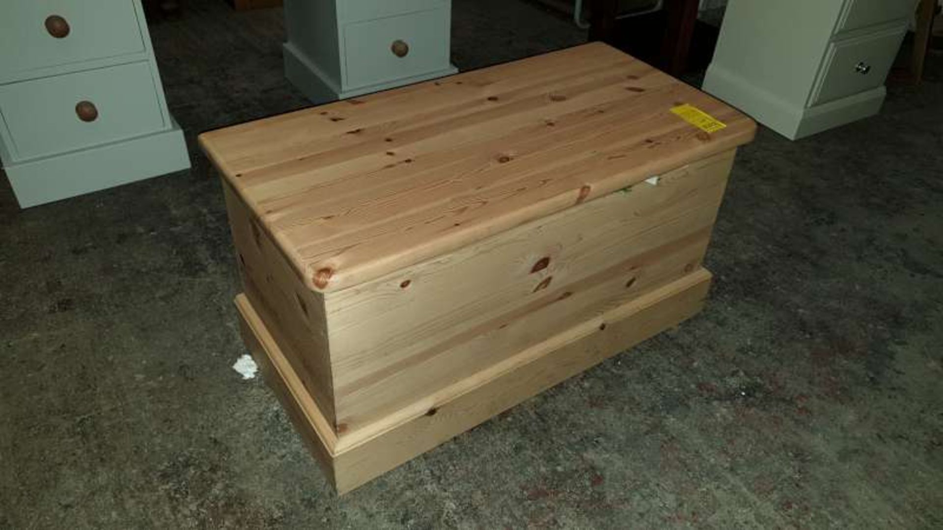 WOODEN PINE EFFECT BED STORAGE BOX SIZE L910MM X W465MM X H480MM