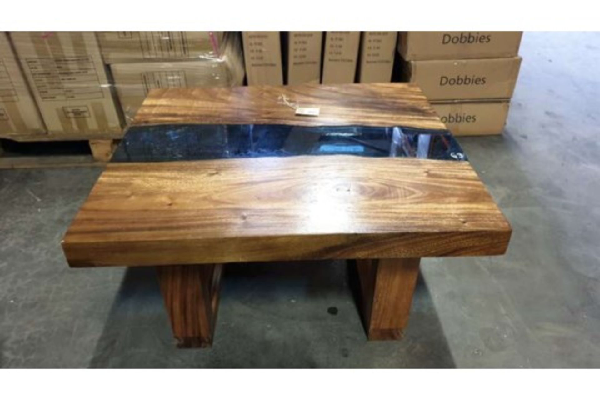 BRAND NEW SOLID SUAR WOODEN RIVER COFFEE TABLE SIZE 90CM X 80CM X 45CM RRP 795.00 ( PLEASE NOTE THIS