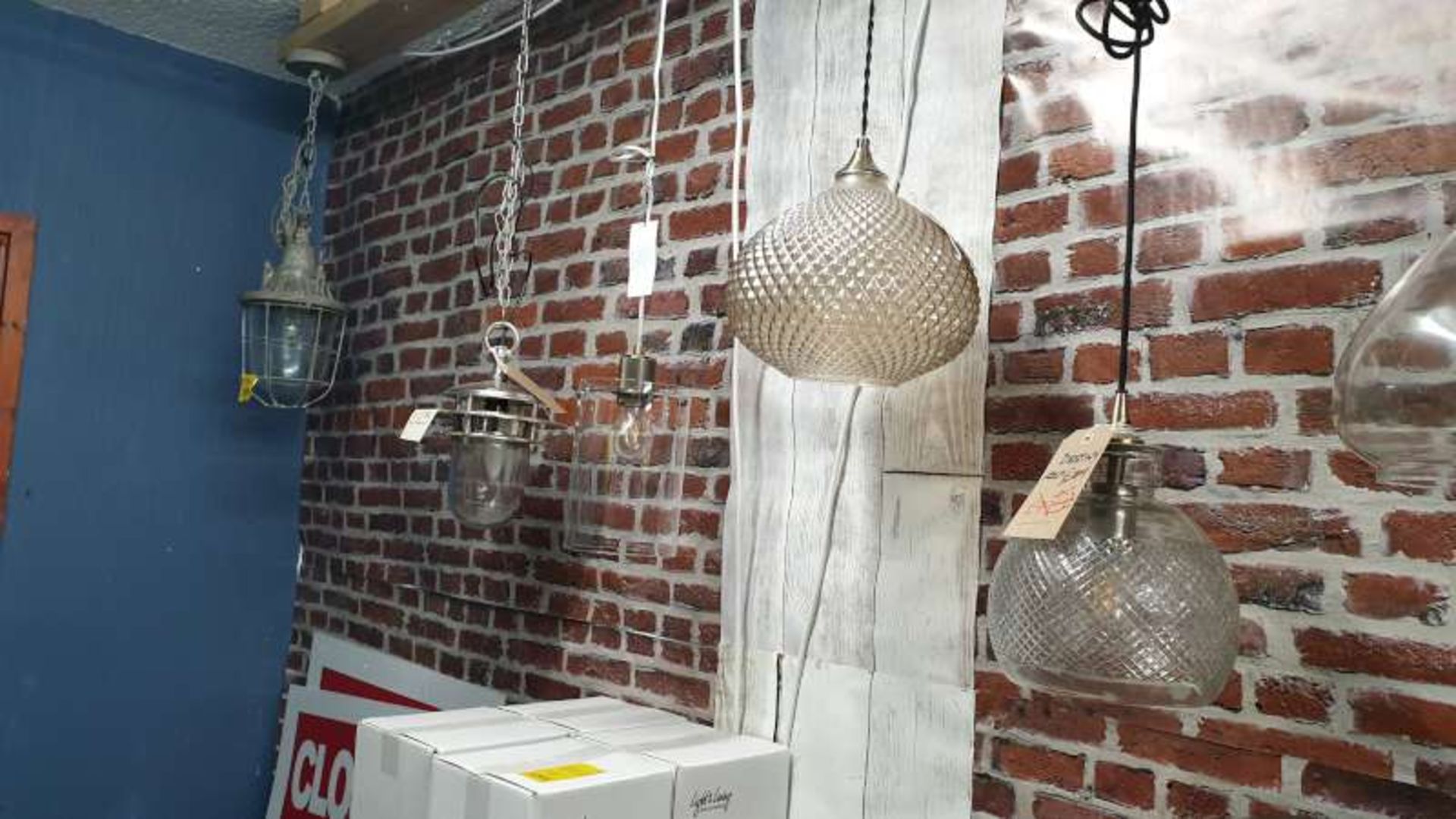 5 X VARIOUS HANGING LAMPS