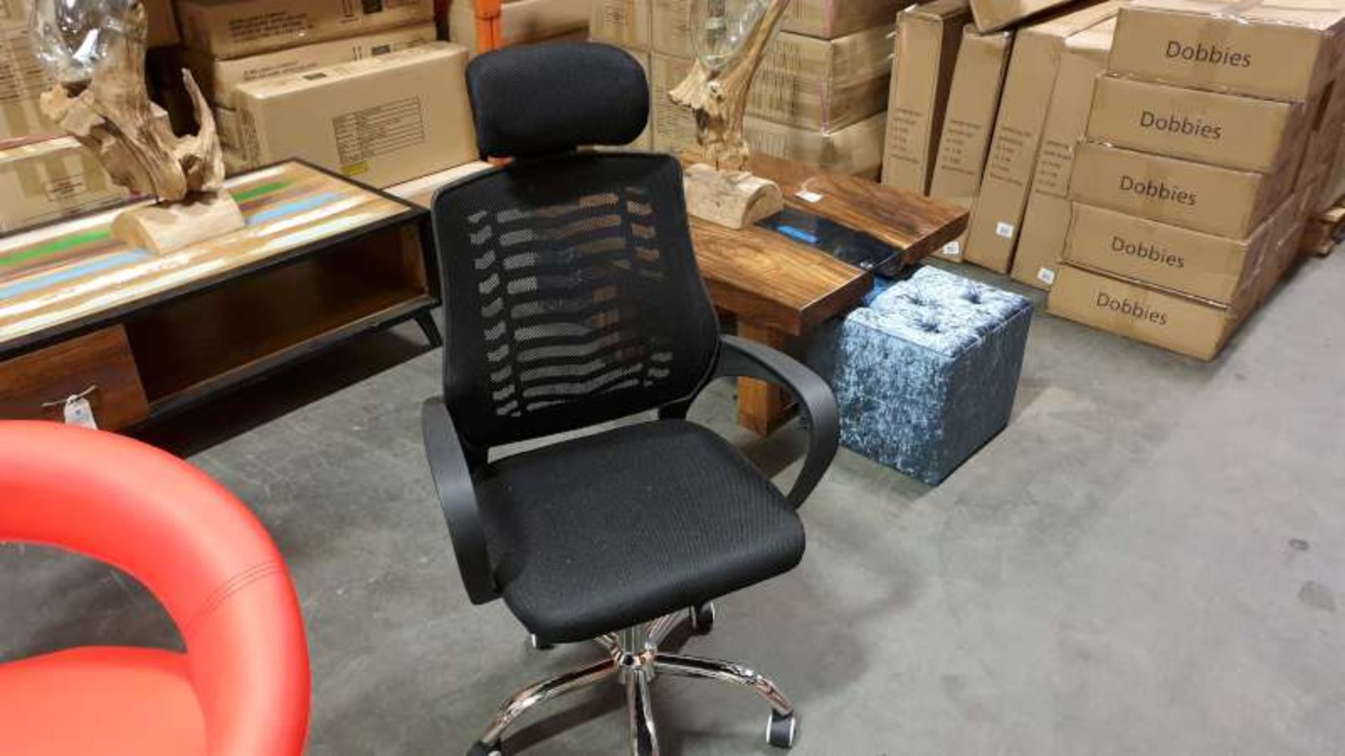 10 X MESH BACK OFFICE CHAIRS