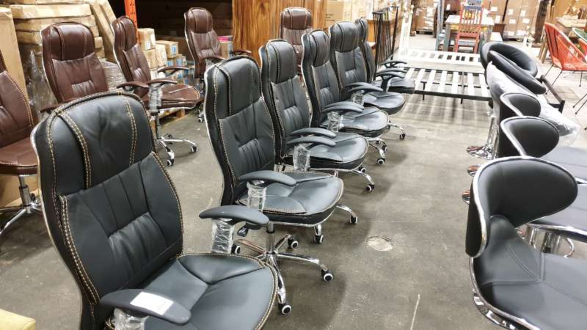 6 X BLACK OFFICE CHAIRS