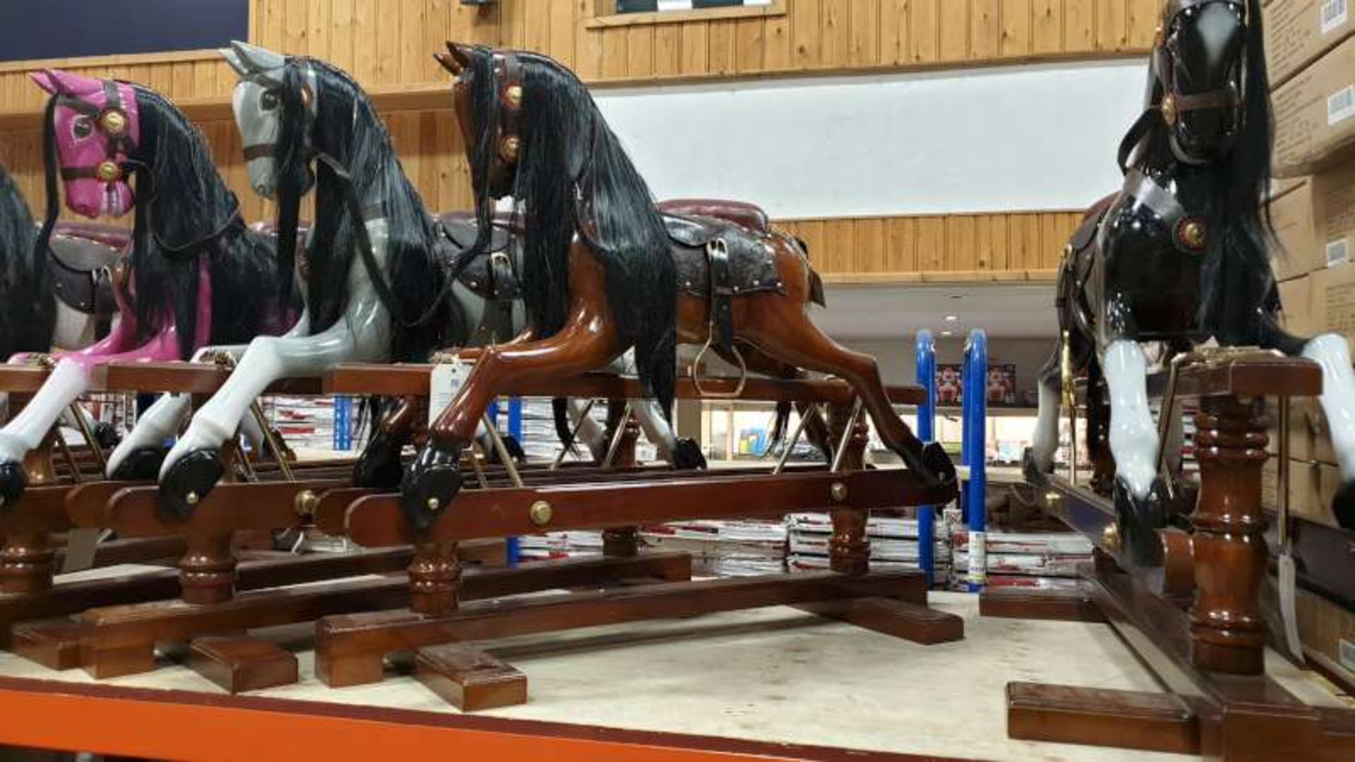 BRAND NEW SOLID MAHOGANY WOODEN BROWN ROCKING HORSE 110CM X 90CM X 45CM RRP £1000
