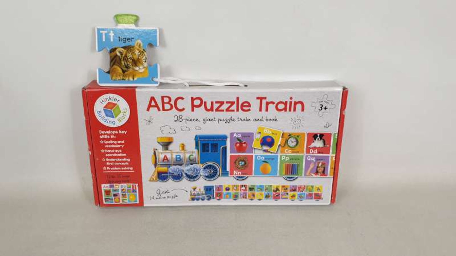 65 X ABC PUZZLE TRAIN 28 PIECE GIANT PUZZLE TRAIN AND BOOK
