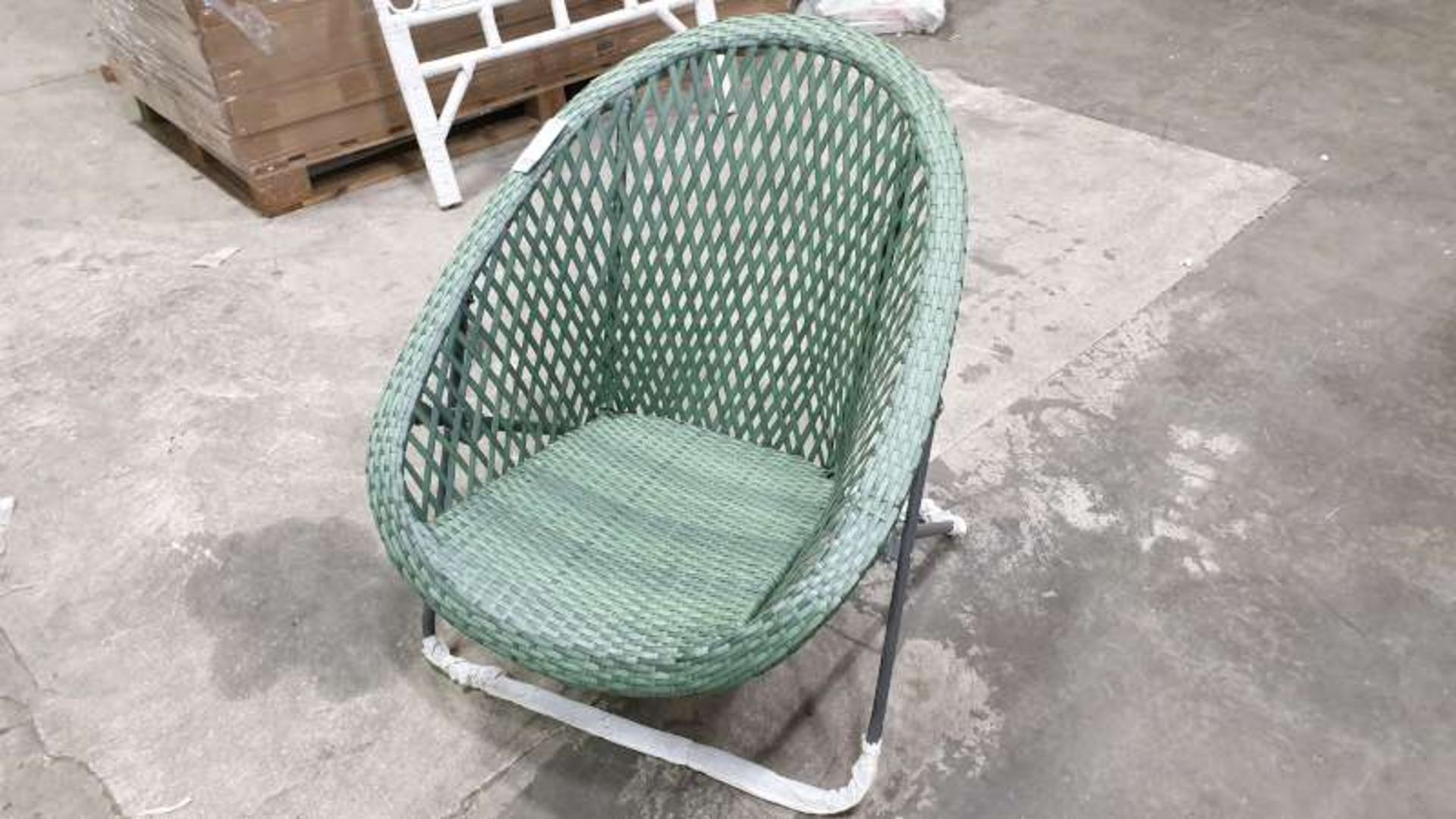 4 X GREEN COLOURED LOUNGER CHAIRS