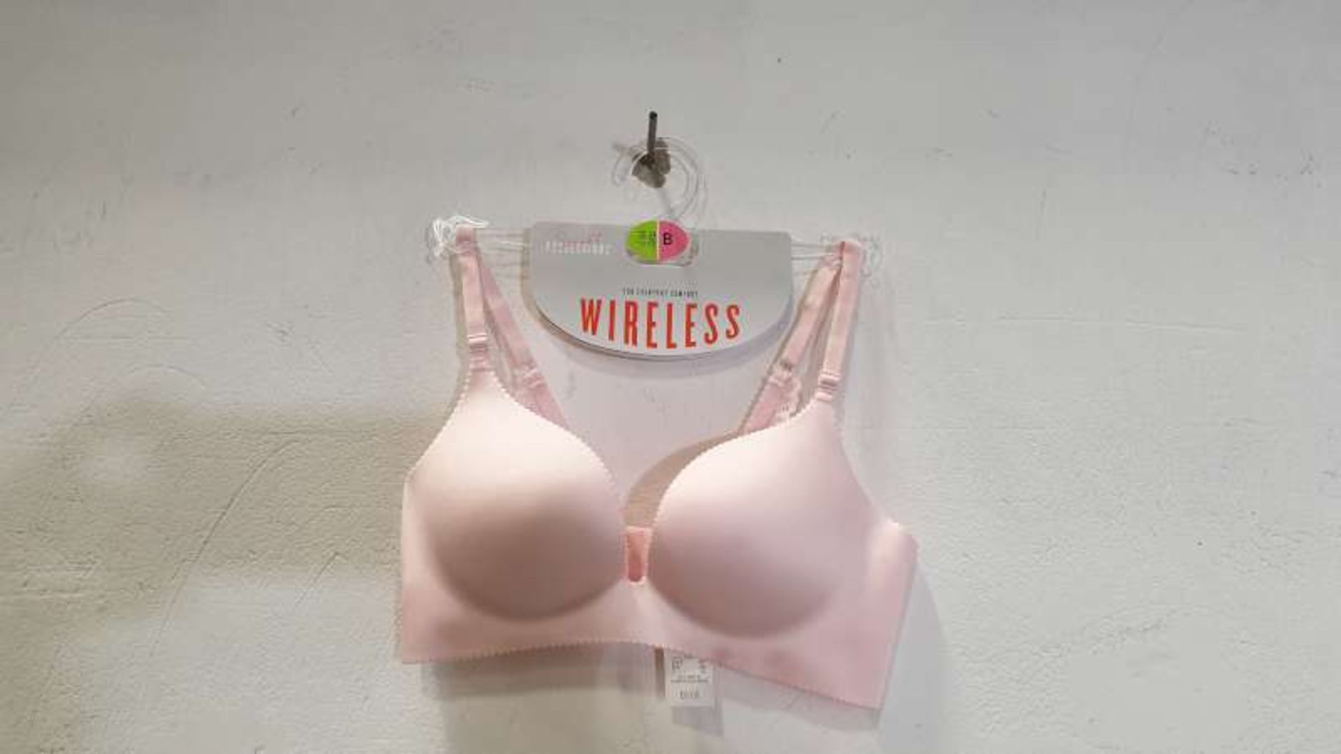 105 X LIGHT PINK COLOURED BRA'S IN VARIOUS SIZES IN 3 BOXES