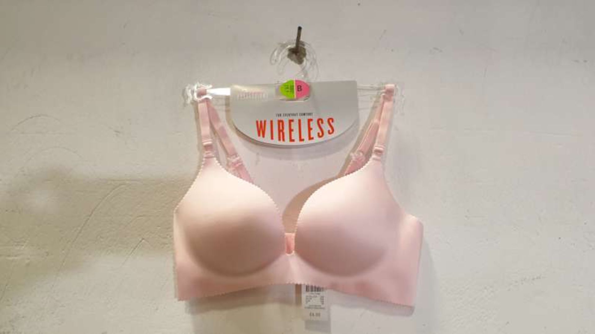 105 X LIGHT PINK COLOURED BRA'S IN VARIOUS SIZES IN 3 BOXES