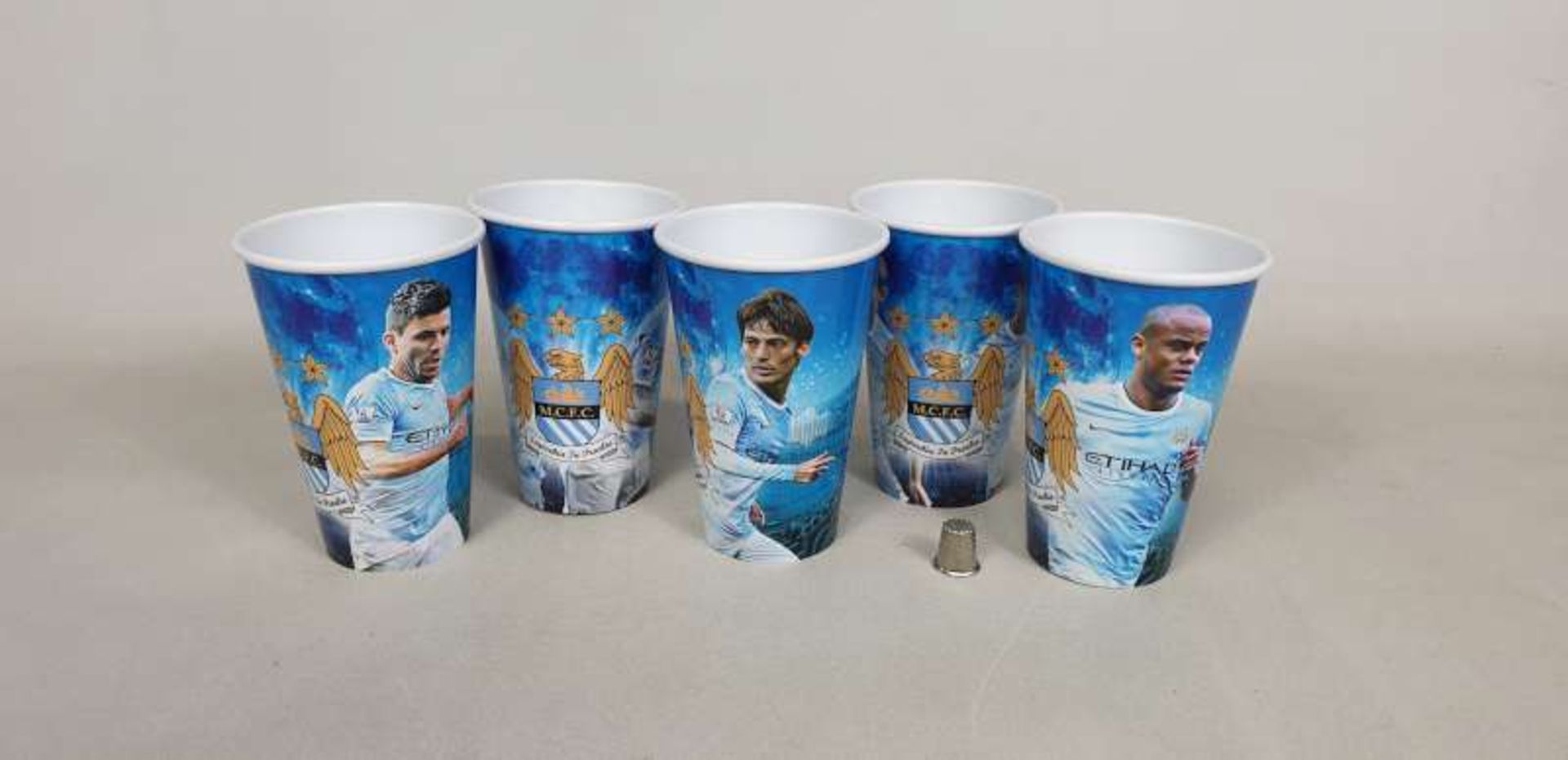 500 X BRAND NEW BOXED 16OZ WHITE REUSABLE MANCHESTER CITY CUPS IN 1 BOX
