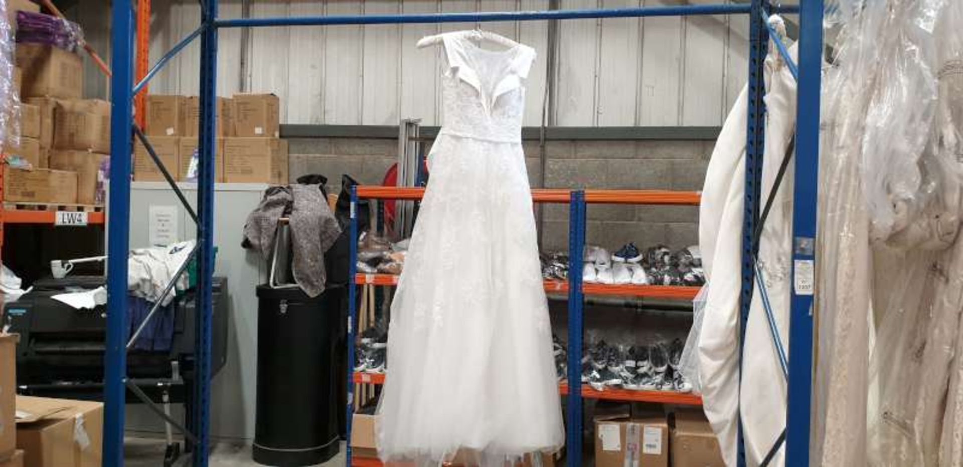 DIANE HARBRIDGE SIZE 8 WHITE HIGH NECK COLLAR WEDDING DRESS