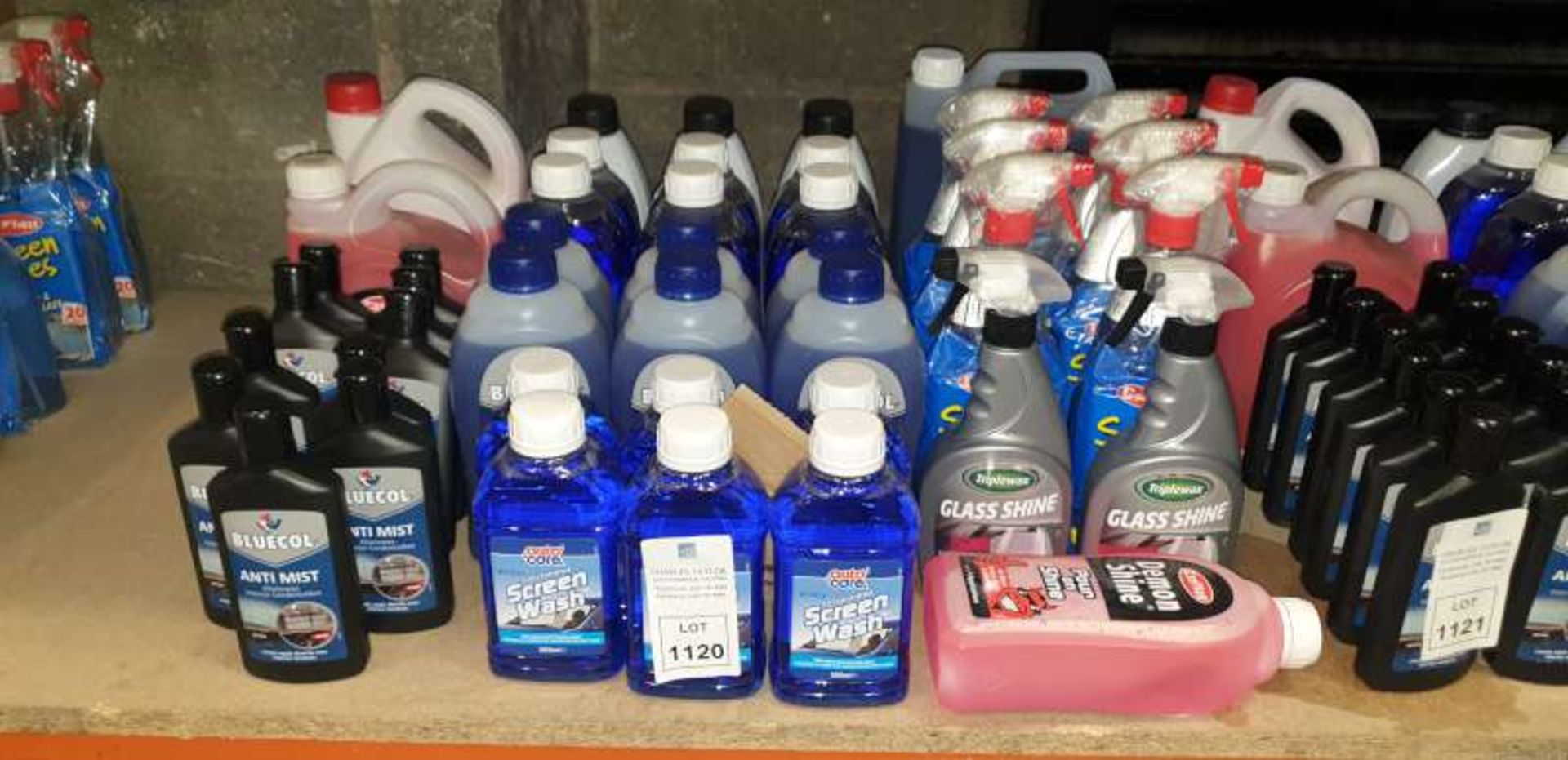 LOT CONTAINING SCREEN WASH, DEMON SHINE, ANTI MIST, GLASS SHINE, SCREEN WIPES, ETC