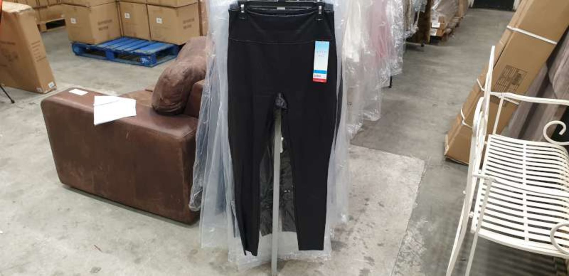 10 X PAIRS OF SPANX SHINE LEGGINGS SIZE XL AND LARGE APPROX RRP £800