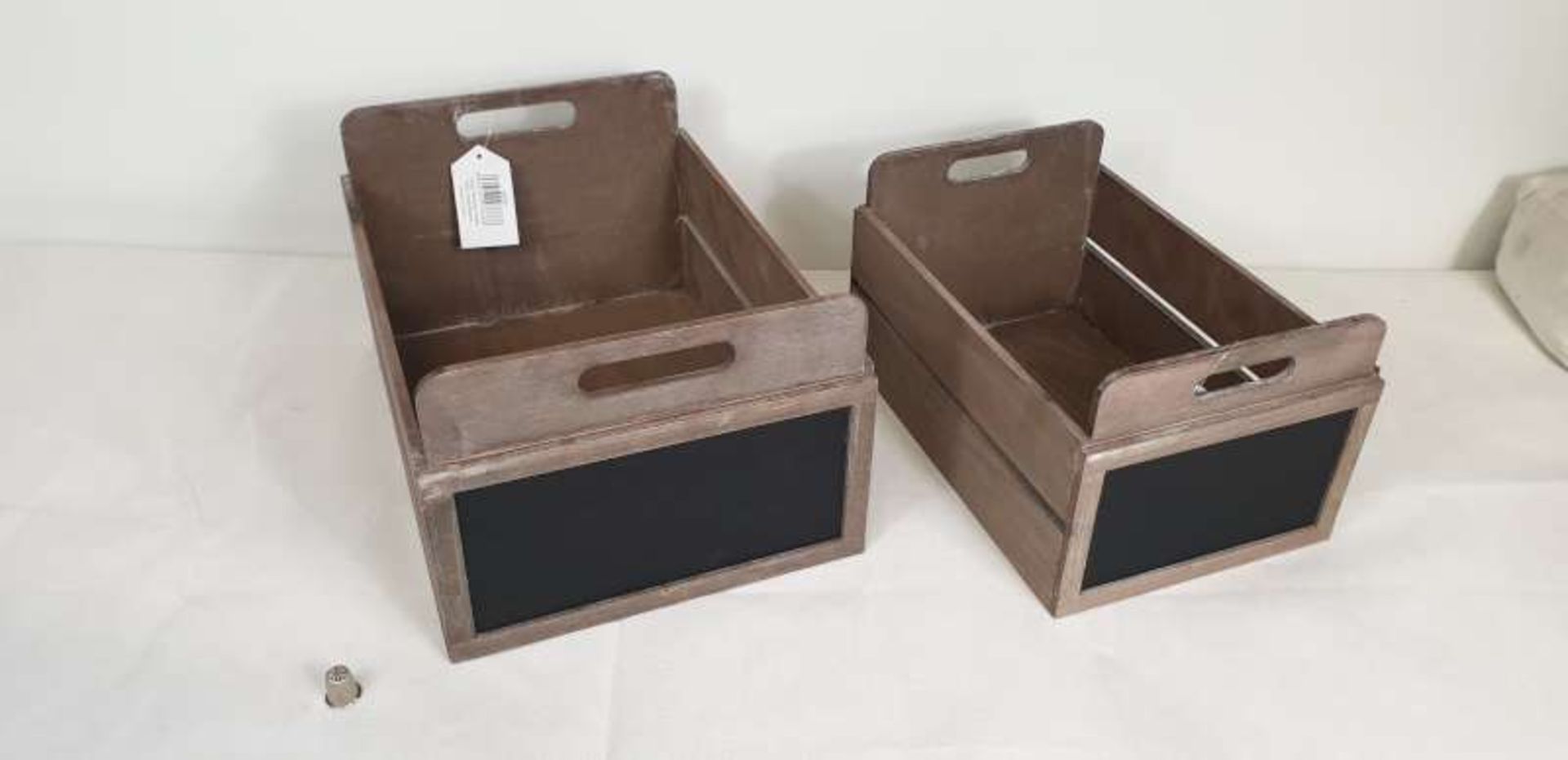 10 X BRAND SETS OF 2 WOODEN CRATES WITH CHALKBOARD IN 10 BOXES