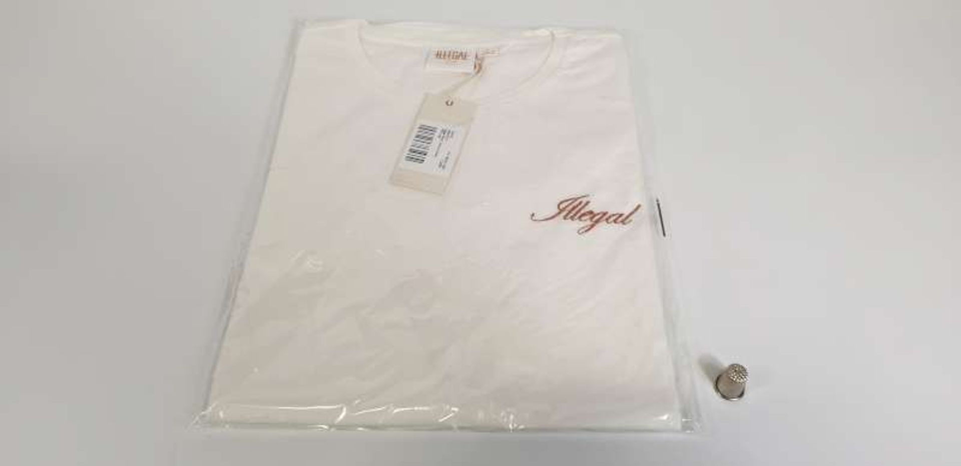 10 X BRAND NEW ILLEGAL CLUB PARIS WHITE T SHIRTS SIZE MEDIUM