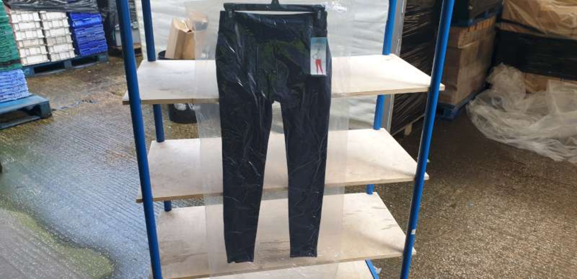 10 X BRAND NEW PAIRS OF SPANX PANTS IN VARIOUS SIZES APPROX RRP £900