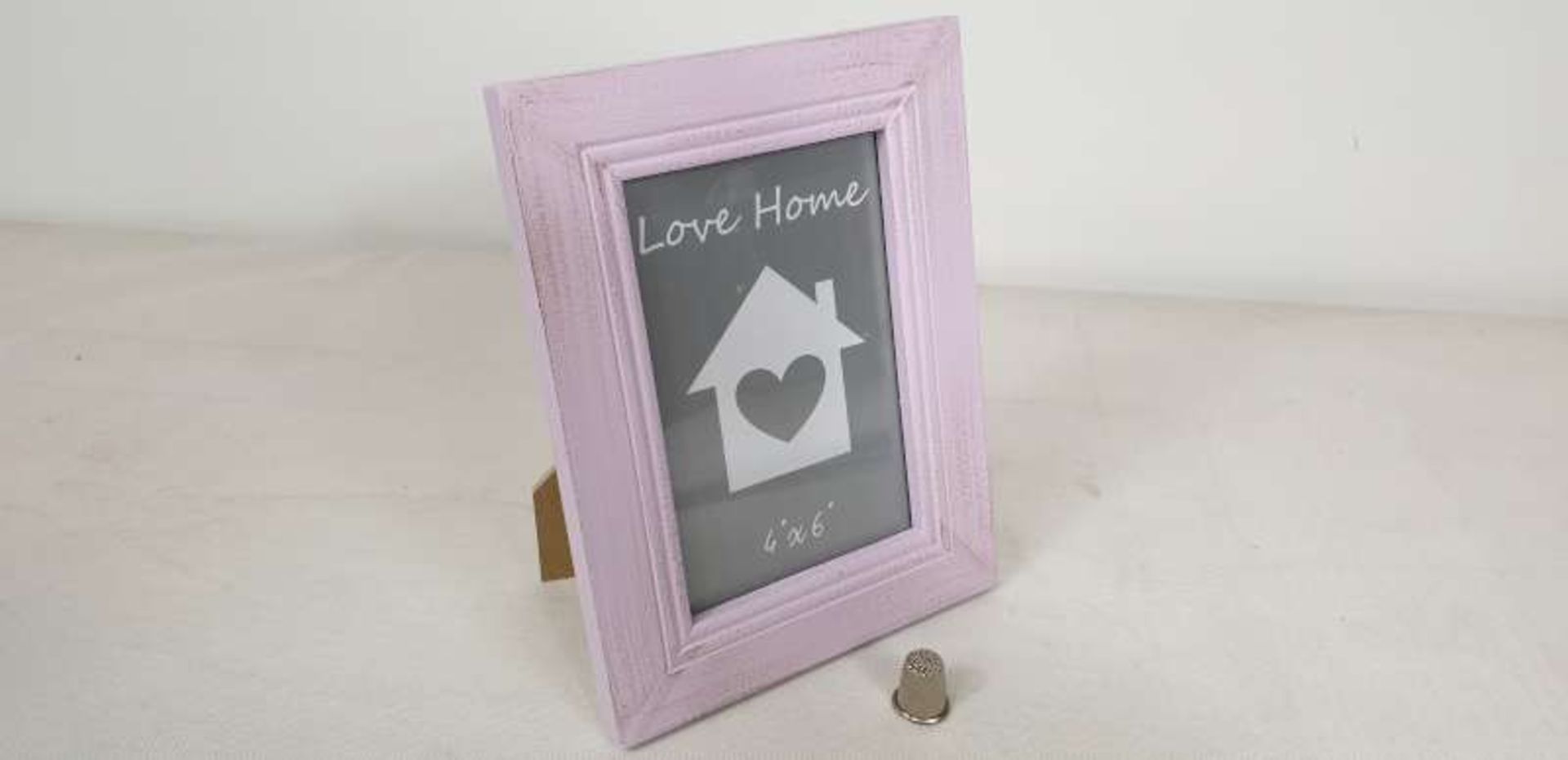 60 X LOVE HOME 6" X 4" PHOTO FRAMES IN 5 BOXES