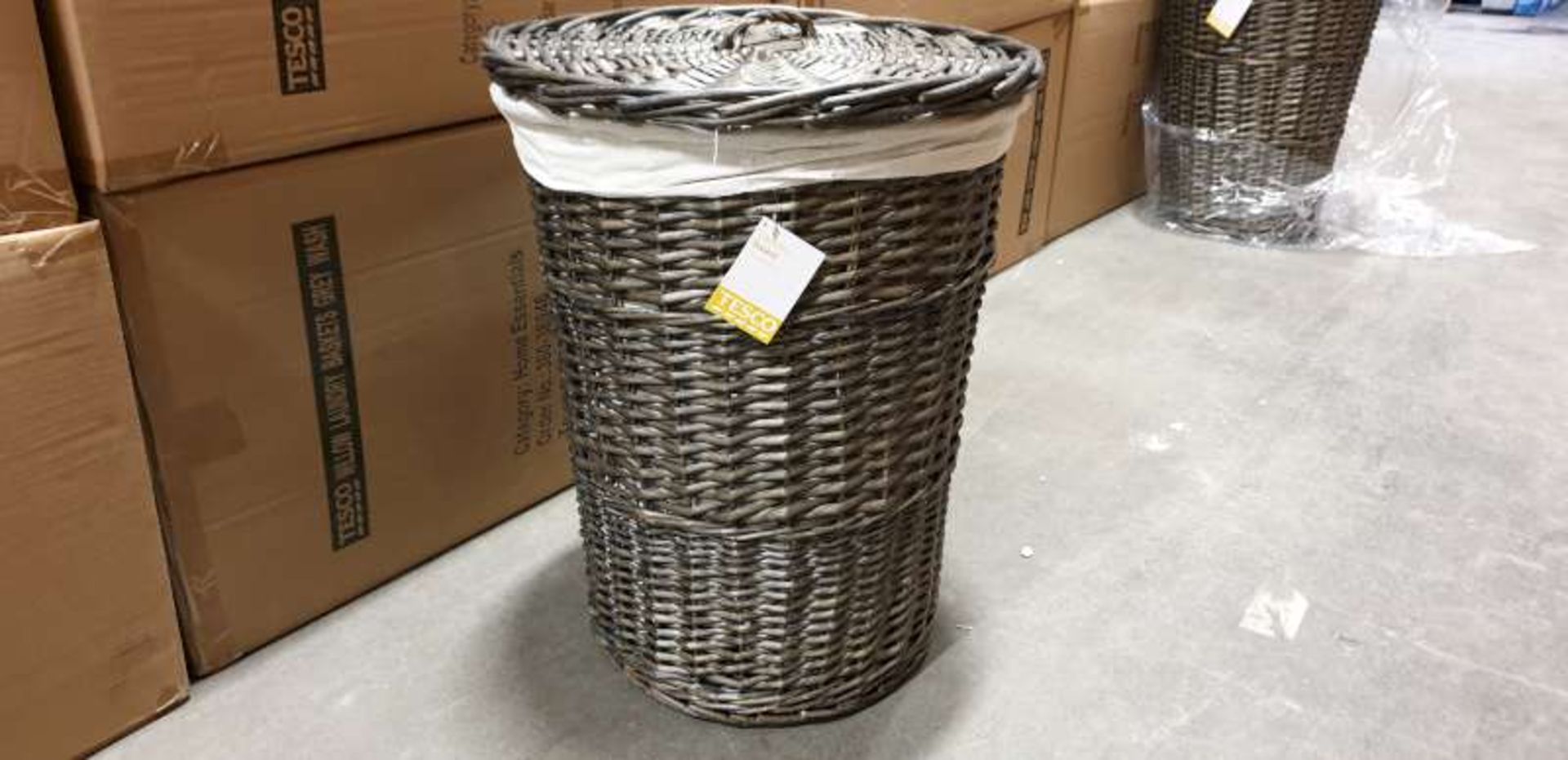 10 X BRAND NEW GREY WASH WILLOW LAUNDRY BASKET IN 5 BOXES