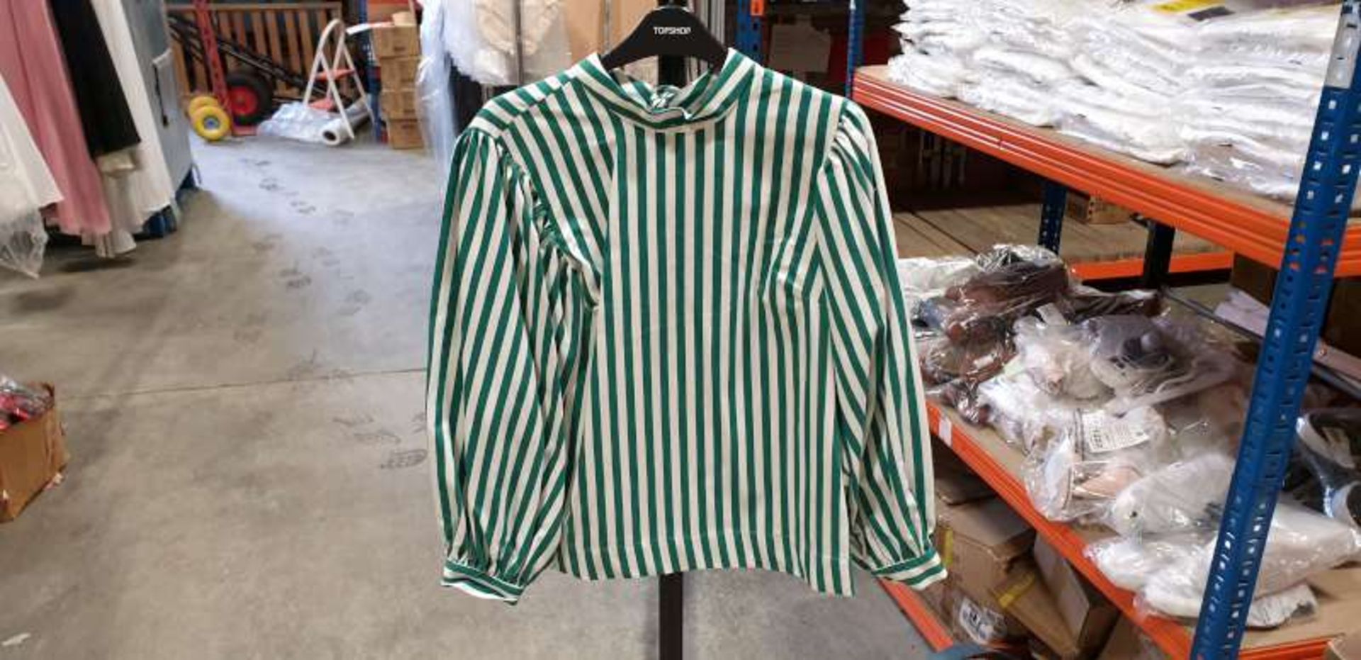 20 X TOPSHOP GREEN BALLOON SLEEVE STRIPE TOPS IN VARIOUS SIZES, RRP OF EACH PIECE £32.00