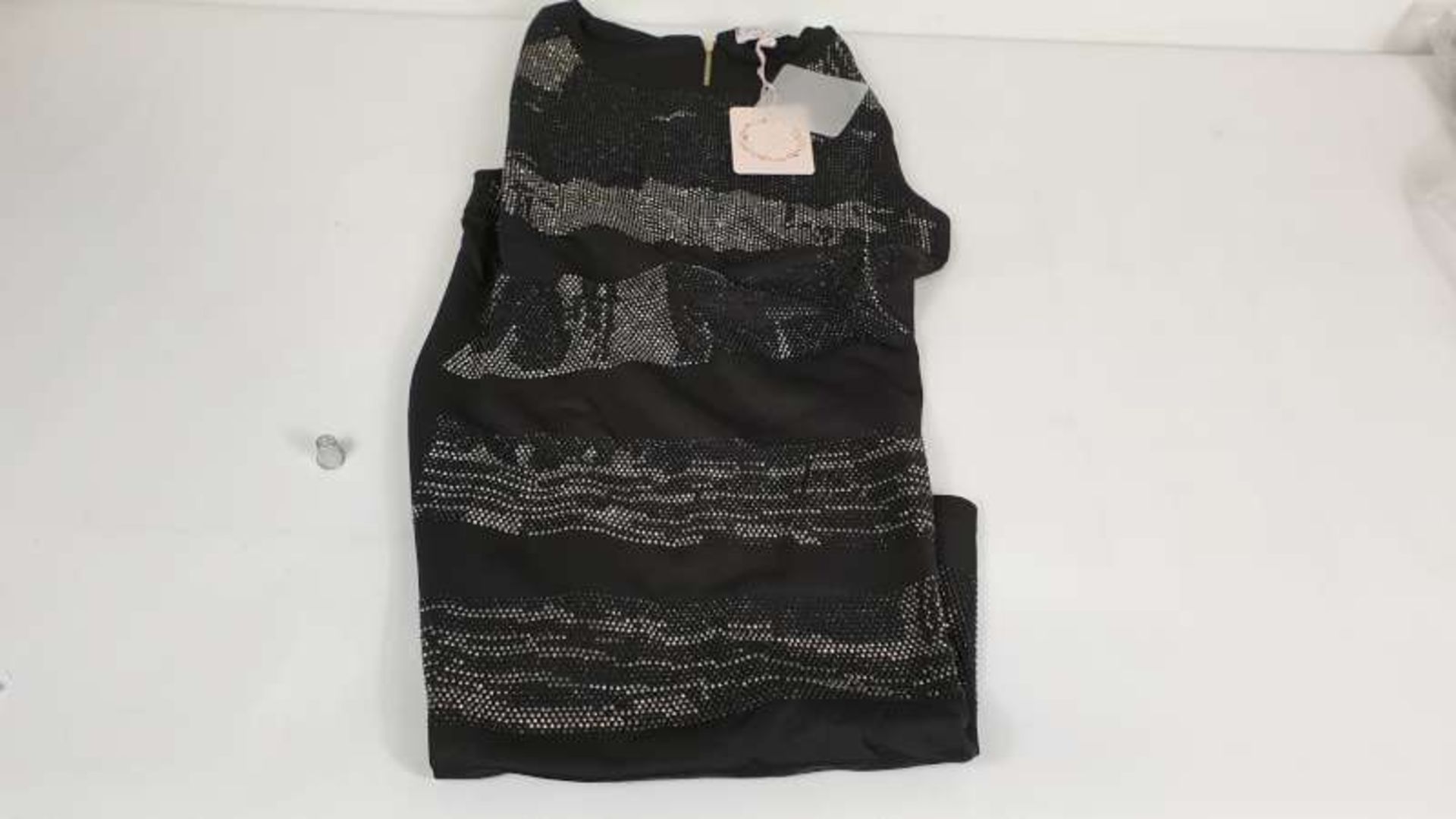 40 X AMY LYNN DRESSES SIZE 8 AND 10