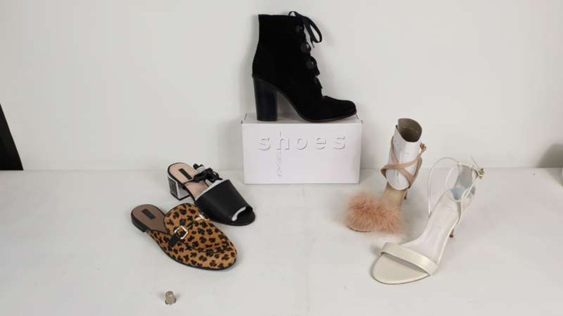 20 X PAIRS OF TOPSHOP SHOES IN VARIOUS STYLES / SIZES / COLOURS
