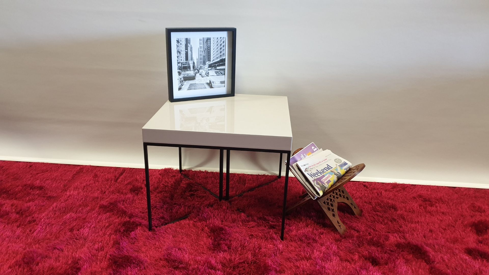 BRAND NEW HIGH GLOSS AVORIO MDF CROSS LEG SIDE TABLE 590 X 590 X 500MM RRP £99