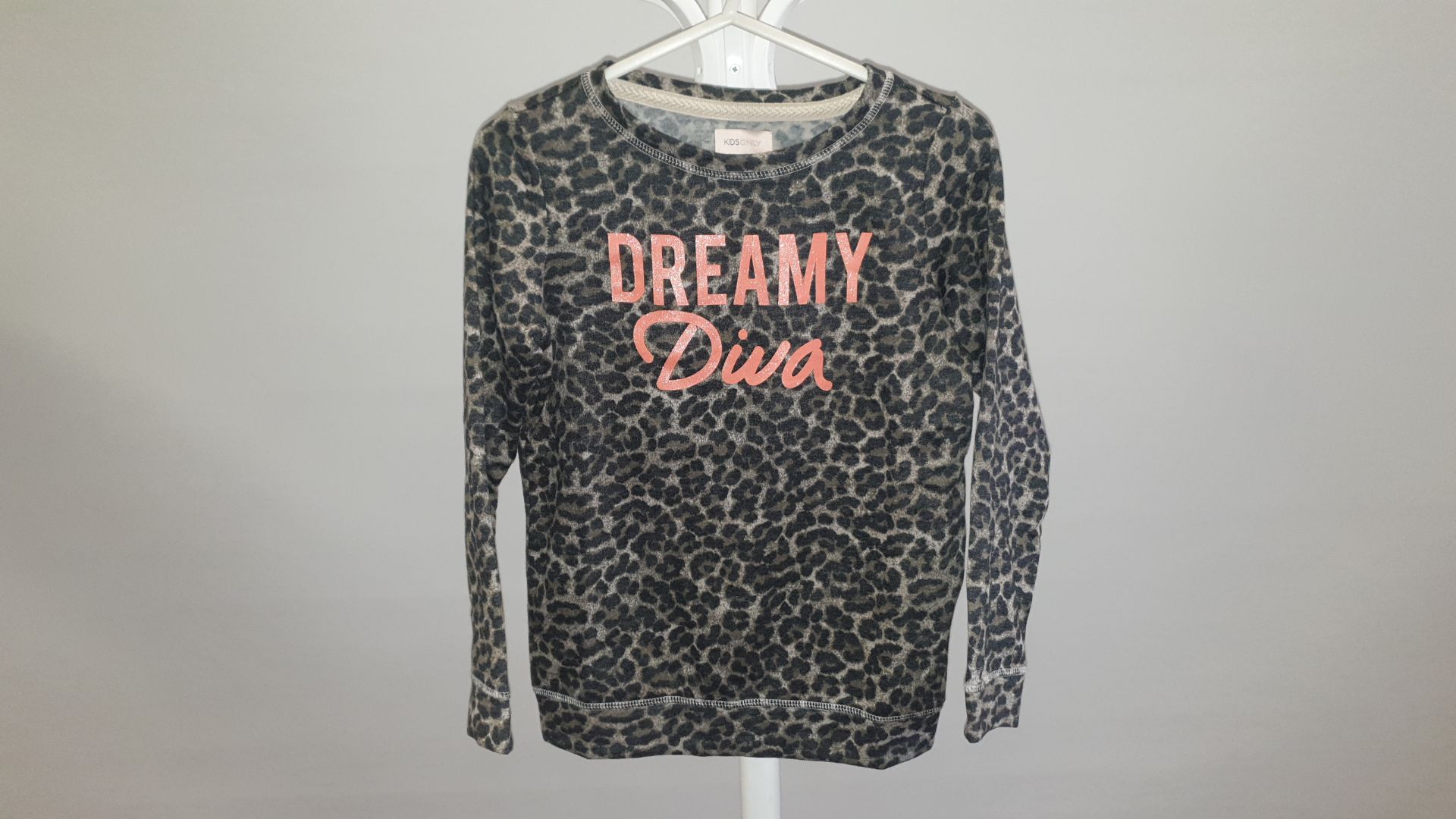 10 X BRAND NEW KIDS ONLY DREAMY DIVA LEOPARD PRINT TOPS SIZE 122-128 (7 - 8 YEARS)