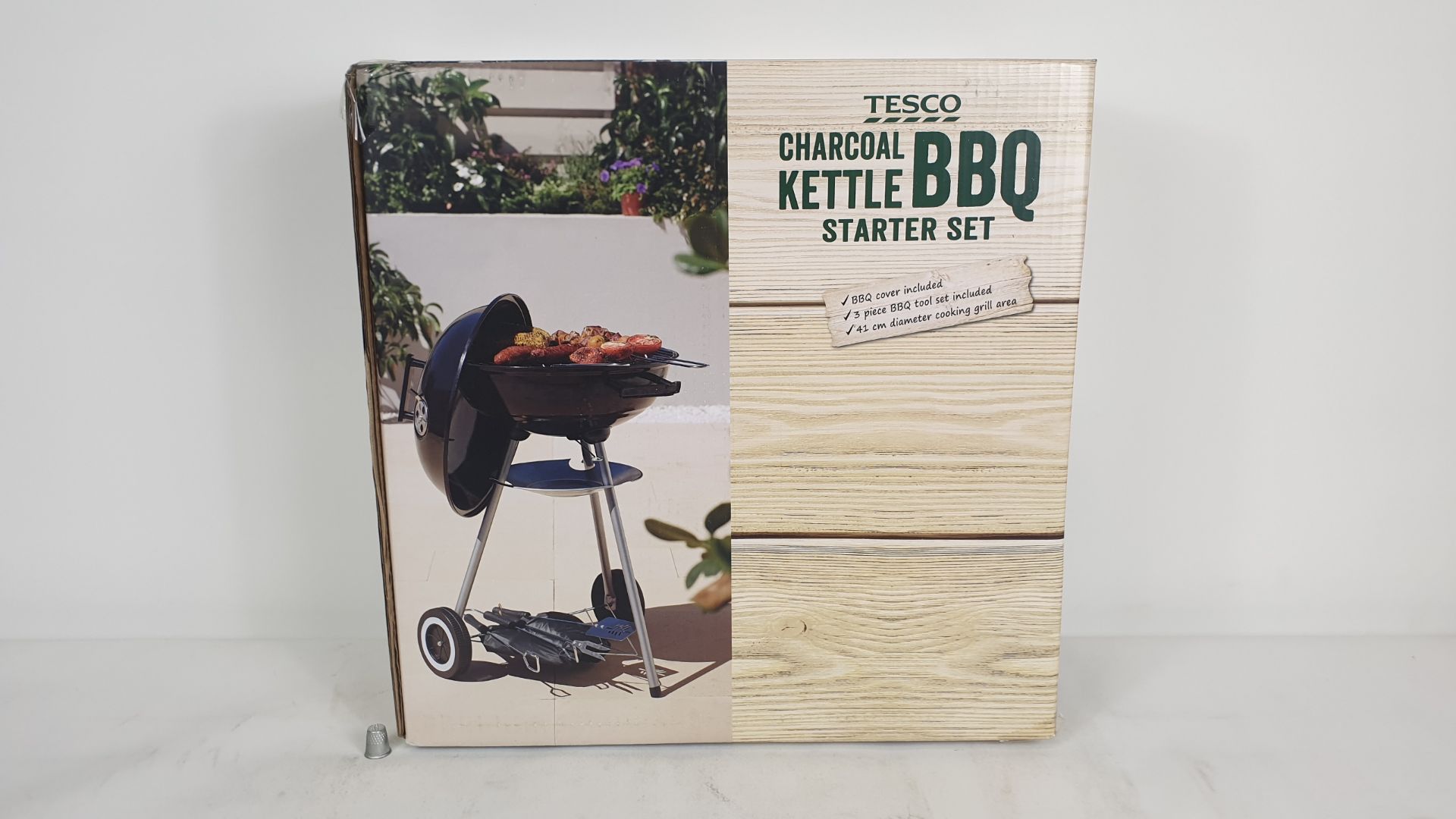 8 X TESCO CHARCOAL KETTLE BARBEQUE STARTER SETS (INCLUDES BBQ WITH 41CM DIA GRILL AREA, 3 PC TOOL