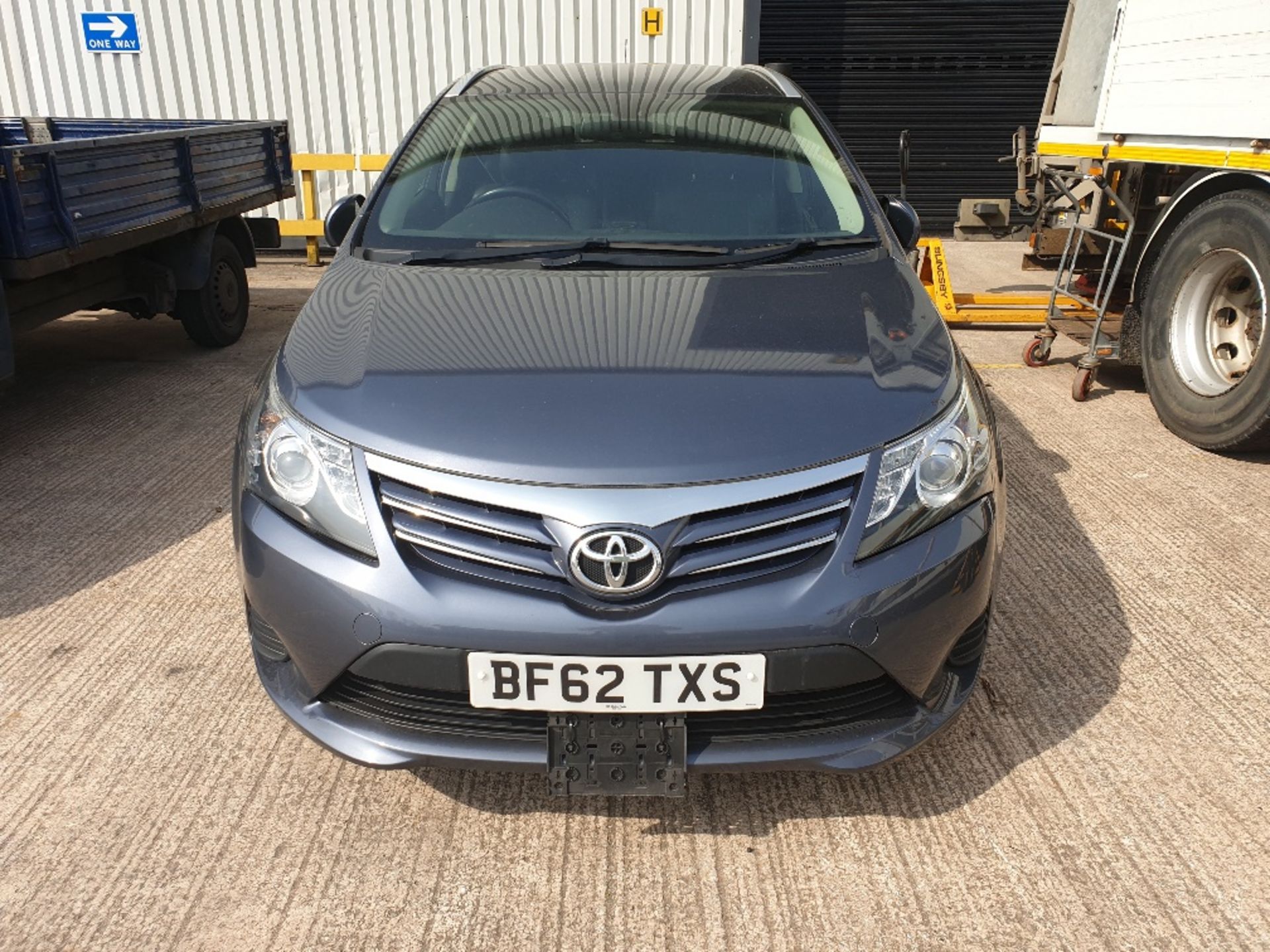 TOYOTA AVENSIS T SPIRIT D-4D - DIESEL Reg: BF62 TXS, Mileage: UNKNOWN Details: FIRST REGISTERED 27/ - Image 5 of 6