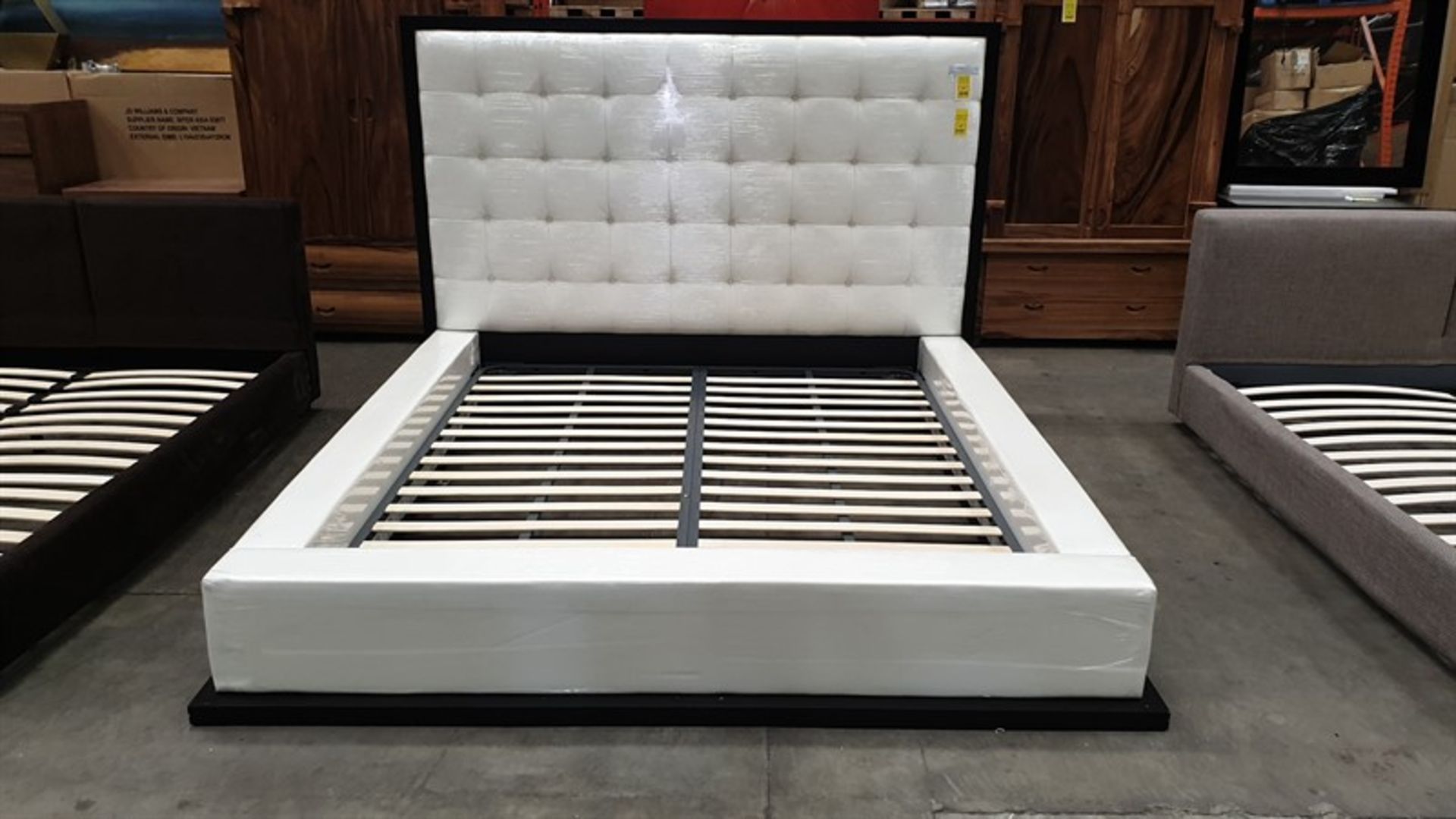 BRAND NEW DARK OAK AND WHITE PU LEATHER QUEEN BED RRP £2499