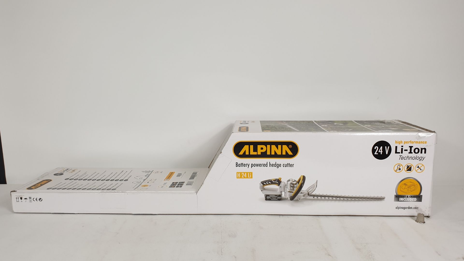 BRAND NEW BOXED ALPINA 24V LI-ION BATTERY POWERED HEDGE TRIMMER INCLUDING BATTERY & CHARGER (MODEL