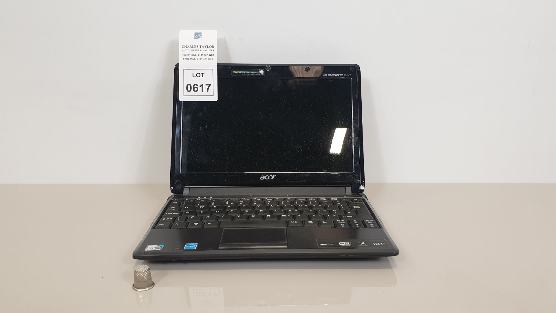 ACER ASPIRE ONE (MODEL A0531HOBK) COMES WITH WEBCAM AND CHARGER