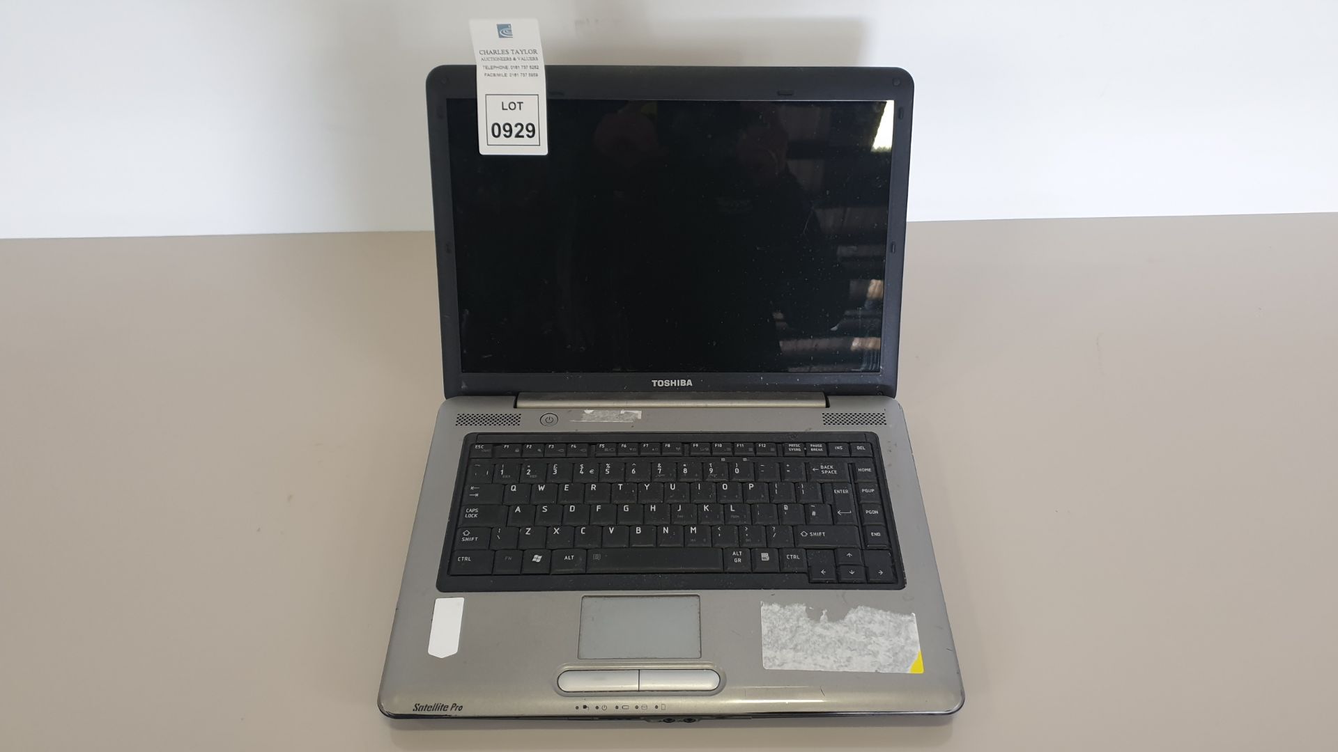 TOSHIBA SATELLITE PRO A300D LAPTOP AND CHARGER (NOTE NO OS)