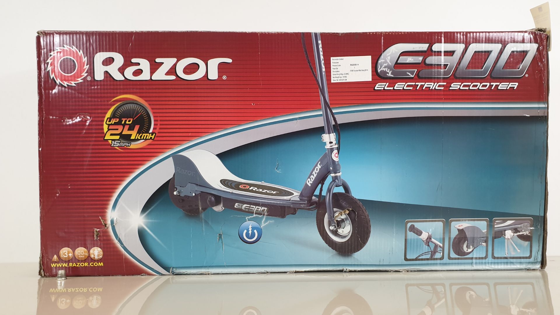 (LOT FOR THURSDAY 28TH MAY AUCTION) BRAND NEW BOXED RAZOR E300 ELECTRIC SCOOTER (UP TO 24KMH) (