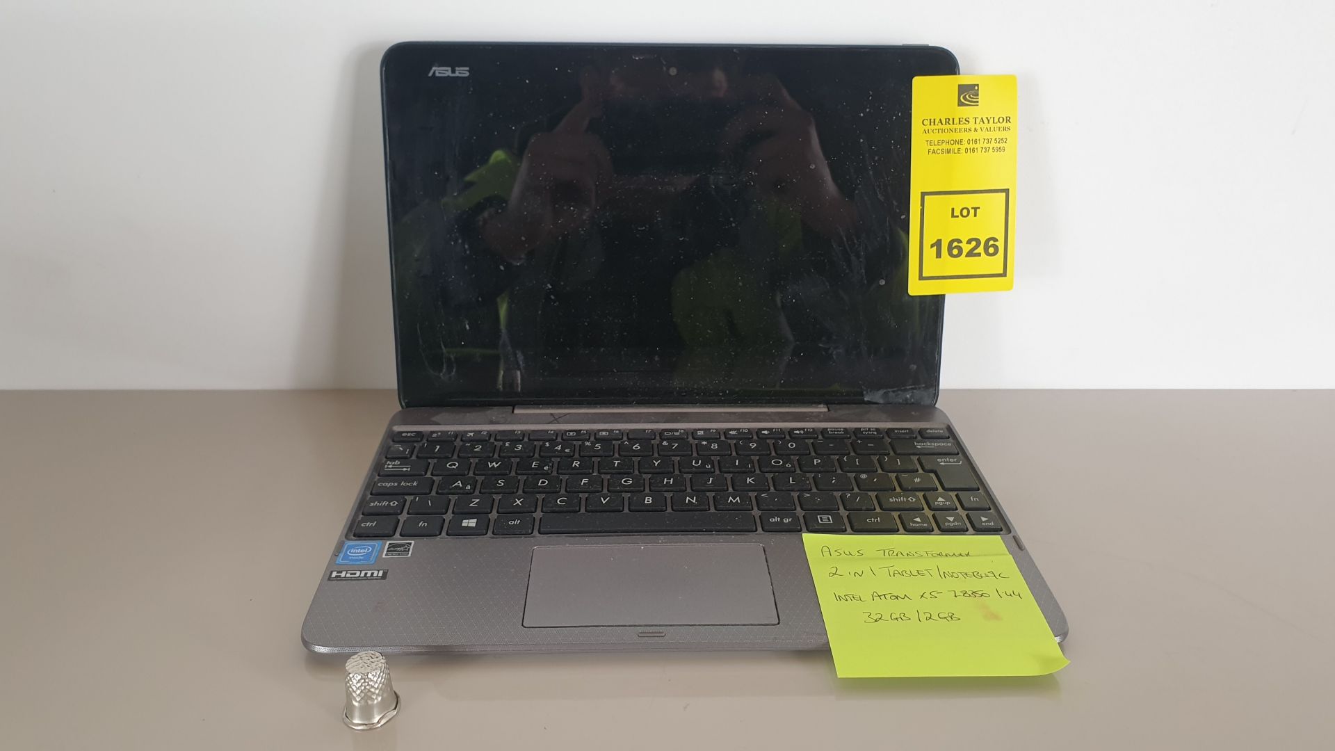 (LOT FOR THURSDAY 28TH MAY AUCTION) ASUS TRANSFORMER 2 IN 1 TABLET / NOTEBOOK - INTEL ATOM X5