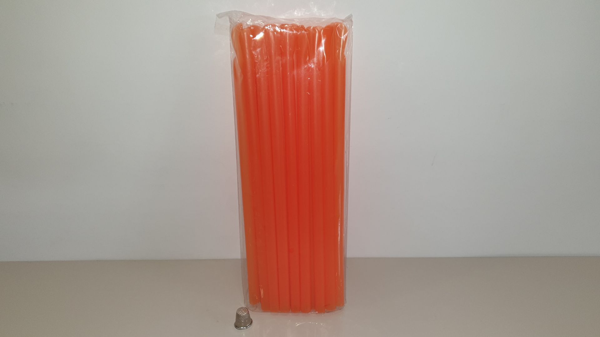 APPROX 4500 X LARGE DIAMETER STRAWS IN 3 CARTONS (IDEAL FOR SLUSH / PART FROZEN POP DRINKS) - BAGGED