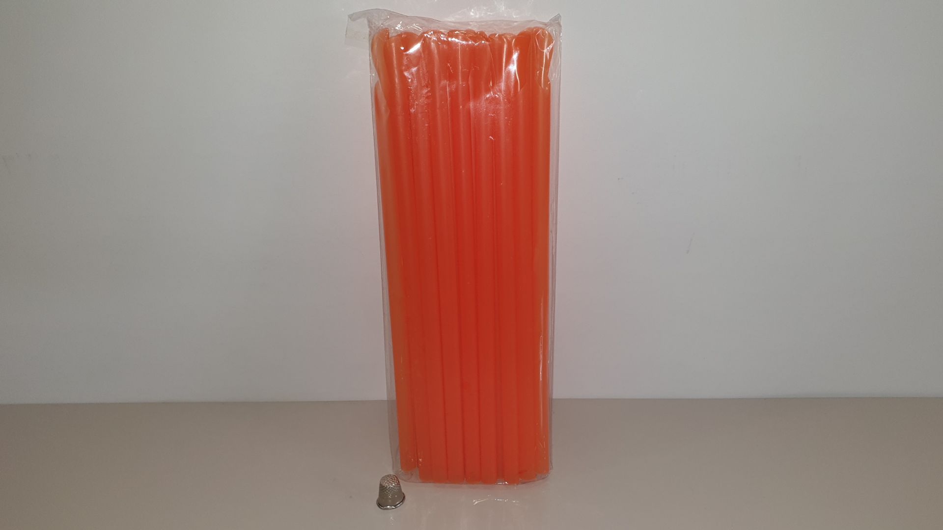 APPROX 4500 X LARGE DIAMETER STRAWS IN 3 CARTONS (IDEAL FOR SLUSH / PART FROZEN POP DRINKS) - BAGGED