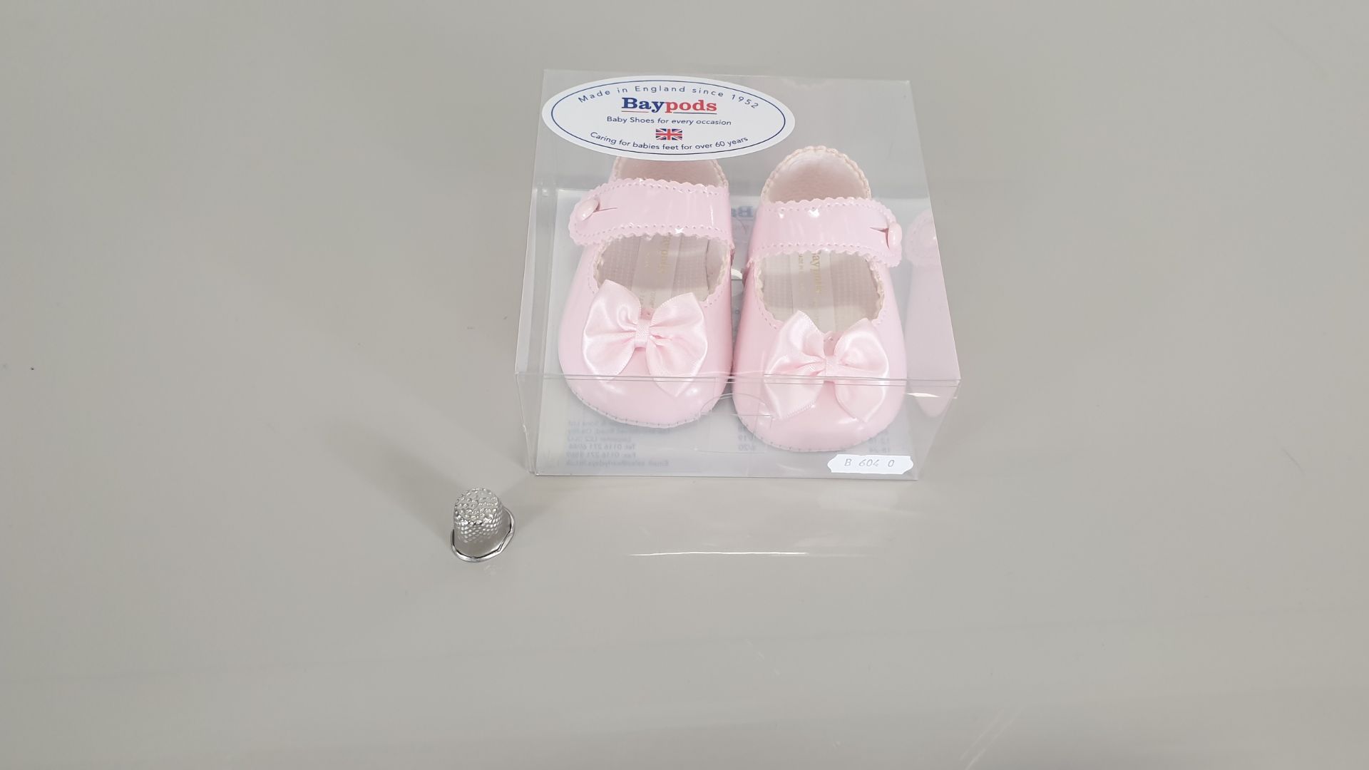 (LOT FOR THURSDAY 28TH MAY AUCTION) 9 X BRAND NEW BOXED PAIRS OF PINK GLOSS BAYPODS CHILDRENS